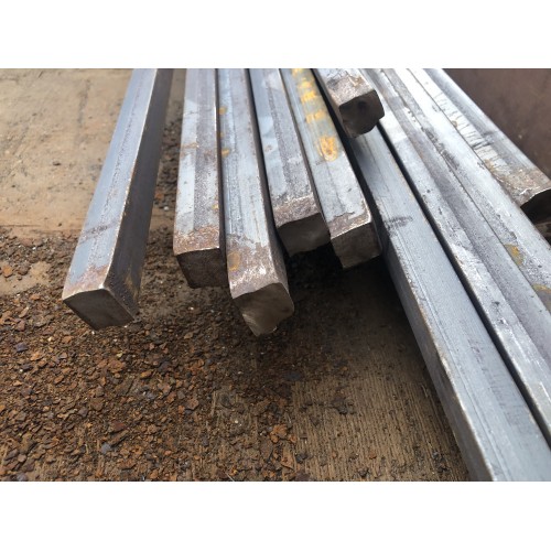 Квадрат стальной гк 90 мм ст40Х ГОСТ 2591-2006