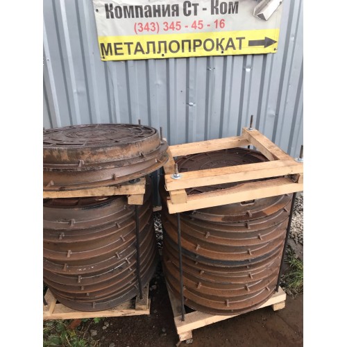 Люк канализационный тяжелый на шарнире с замком